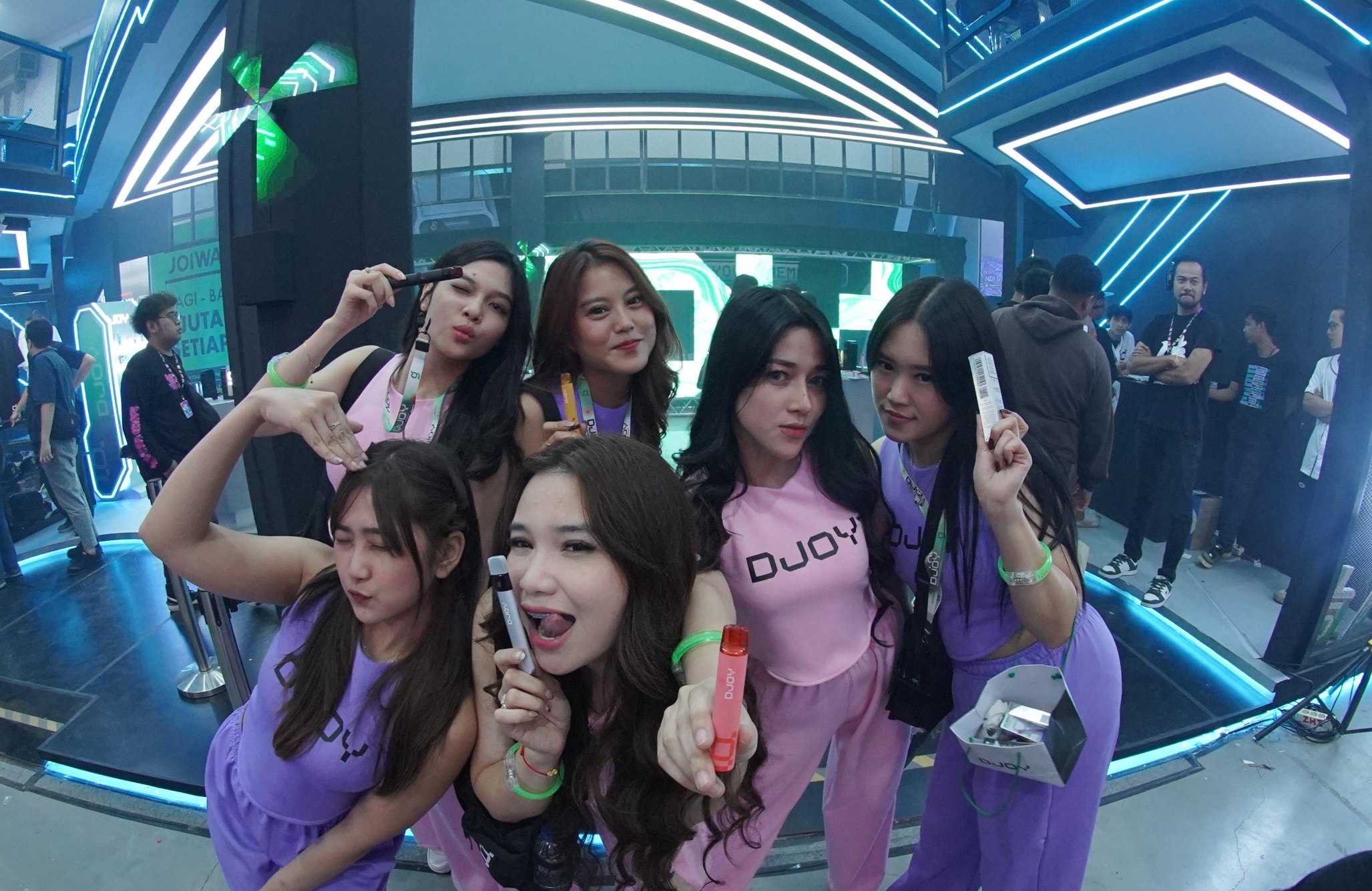 SERUNYA BOOTH DJOY DI INVEX 2024